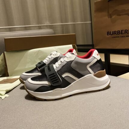 Burberry shoes 40