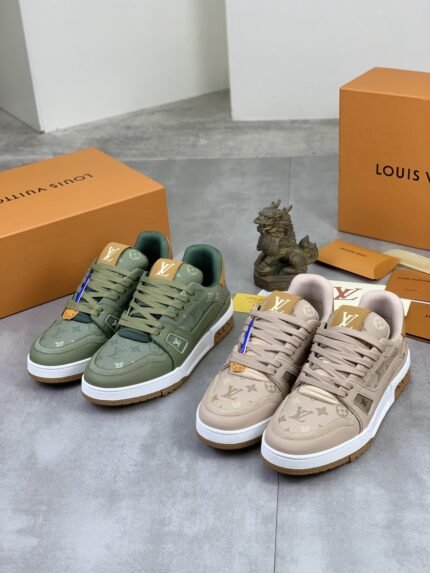Lv Trainer Sneaker Couple's