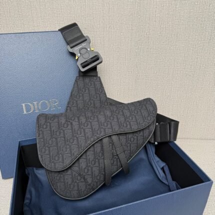 A bag and a pair of glasses